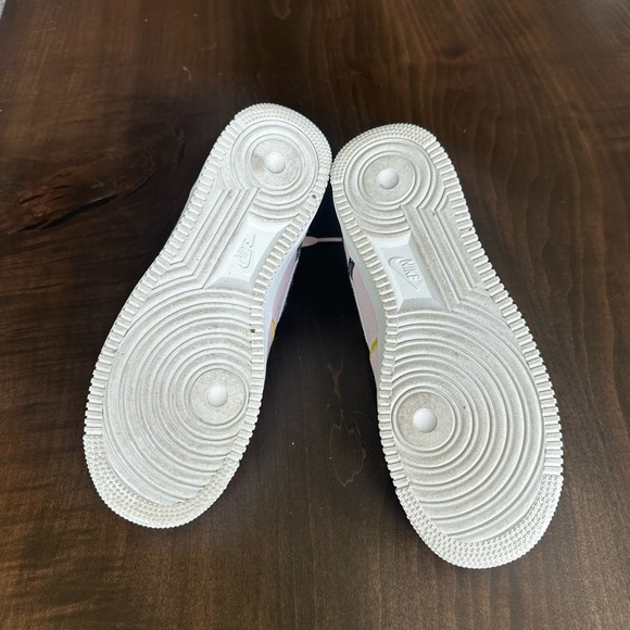 Women’s Pink Air Force 1 "07 LX "Stitched Canvas - Silt Red" sneakers - Picture 5 of 9